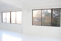 多目的スタジオ（白廃墟風エリア）